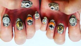 Katy Perry Bitcoin Manicure