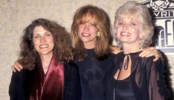 Carly Simon with sisters
